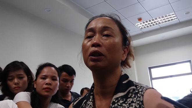Bà nội bé trai bị bạo hành: Tôi vẫn phân vân 50/50 đó là cháu tôi - Ảnh 3.
