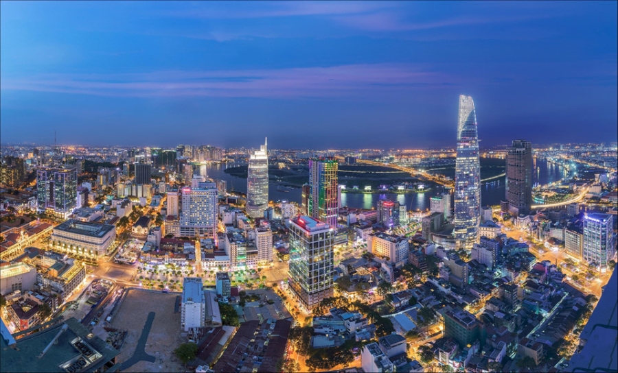 Do thi hien dai va ruc ro trong anh 'Dau an Viet Nam' hinh anh 3