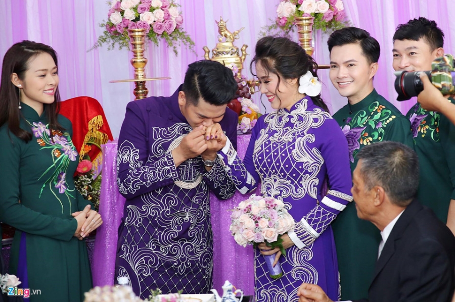 Dan dien vien ve Tra Vinh du le cuoi lan hai cua Le Phuong hinh anh 13