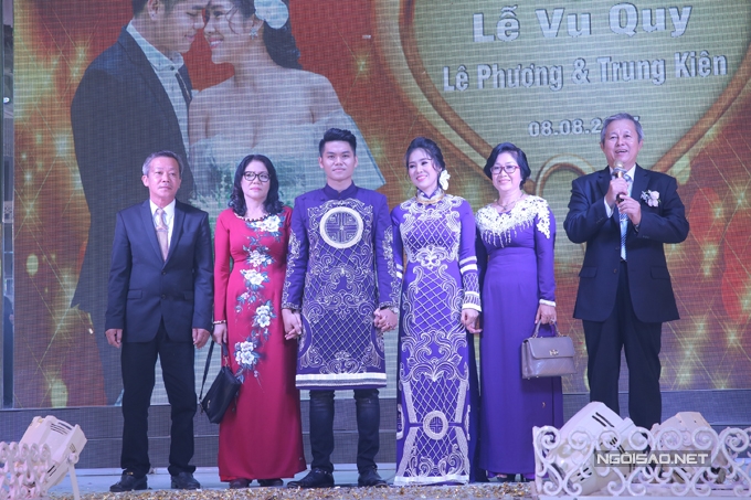 le-phuong-hon-trung-kien-say-dam-truoc-mat-con-trai-12