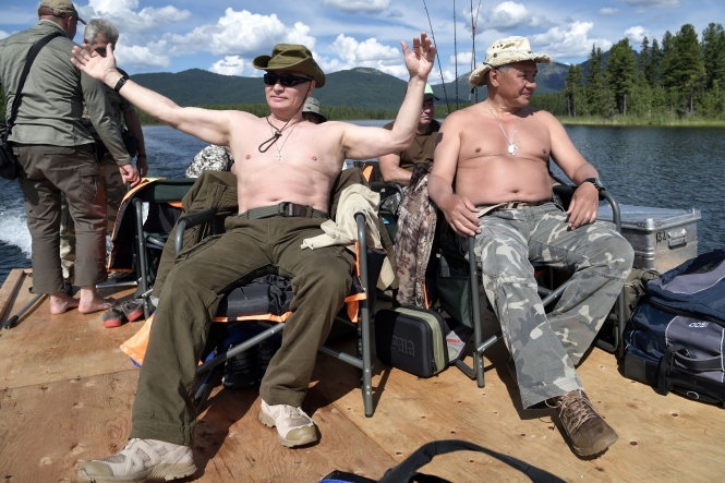 ‘Điện Kremlin chế giễu trò đánh golf của ông Trump’ 