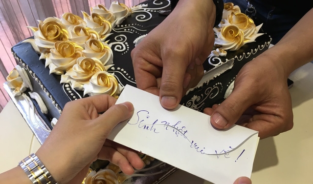 Món quà sinh nhật bất ngờ