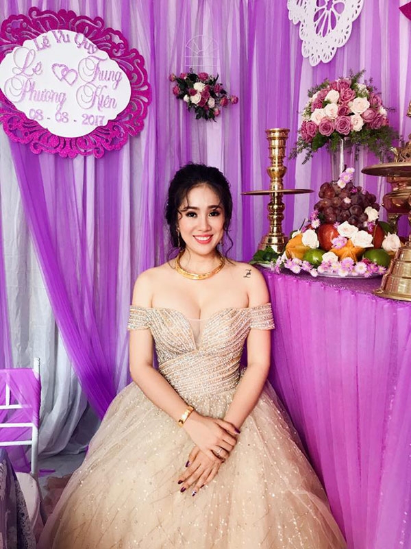 le phuong tam su xuc dong voi chong tre sau dem tan hon - 4
