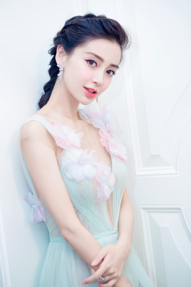 Những sao nữ nhăm nhe thừa kế ngôi vị Nữ hoàng thị phi của Phạm Băng Băng - Ảnh 4.
