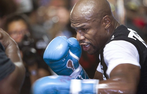 mayweather-muon-dung-gang-nhe-de-dau-mcgregor