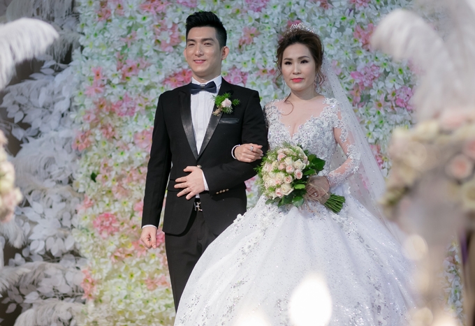 bao-duy-hanh-phuc-ngat-ngay-trong-dam-cuoi-voi-vo-viet-kieu-australia-3