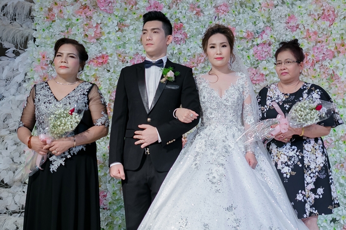 bao-duy-hanh-phuc-ngat-ngay-trong-dam-cuoi-voi-vo-viet-kieu-australia-8