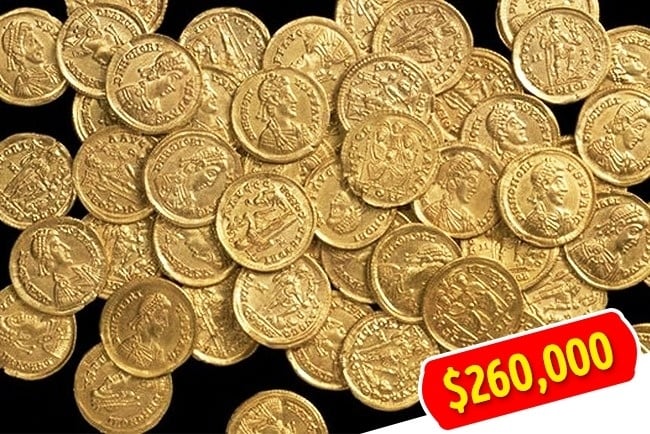 Chỉ bỏ vài đồng mua đồ cũ, không ngờ vớ được cả gia tài - Ảnh 3.