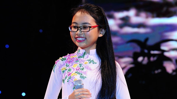 phuong my chi va ban linh 4 lan vuot scandal cua co be 14 tuoi - 2
