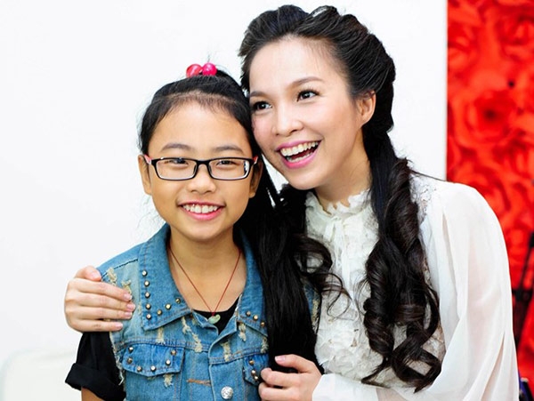 phuong my chi va ban linh 4 lan vuot scandal cua co be 14 tuoi - 3