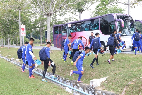 U.22 Việt Nam gặp sự cố trong buổi tập đầu tiên ở SEA Games 2017 - ảnh 5