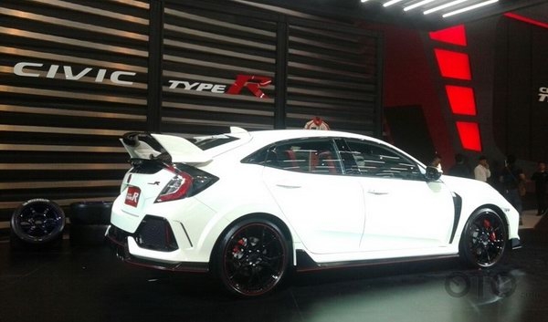 honda civic type r gia tu 1,69 ty dong o dong nam a hinh anh 4