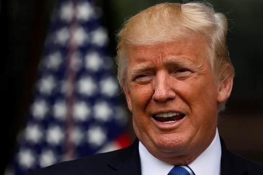 Ông Donald Trump dọa can thiệp quân sự vào Venezuela - Ảnh 1.