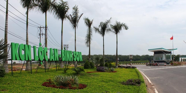  Phương án xây dựng khu tái định cư Lộc An - Bình Sơn và đào tạo chuyển đổi nghề cho người dân địa phương, bố trí việc làm trong khu công nghiệp đã được dự liệu. 