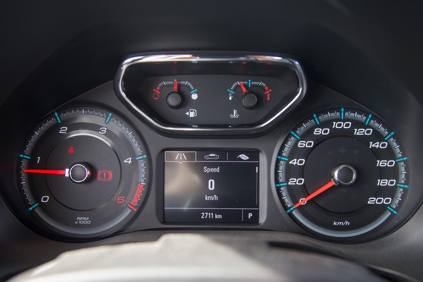 Danh gia Chevrolet Colorado 2017 gia 839 trieu dong tai Viet Nam hinh anh 6