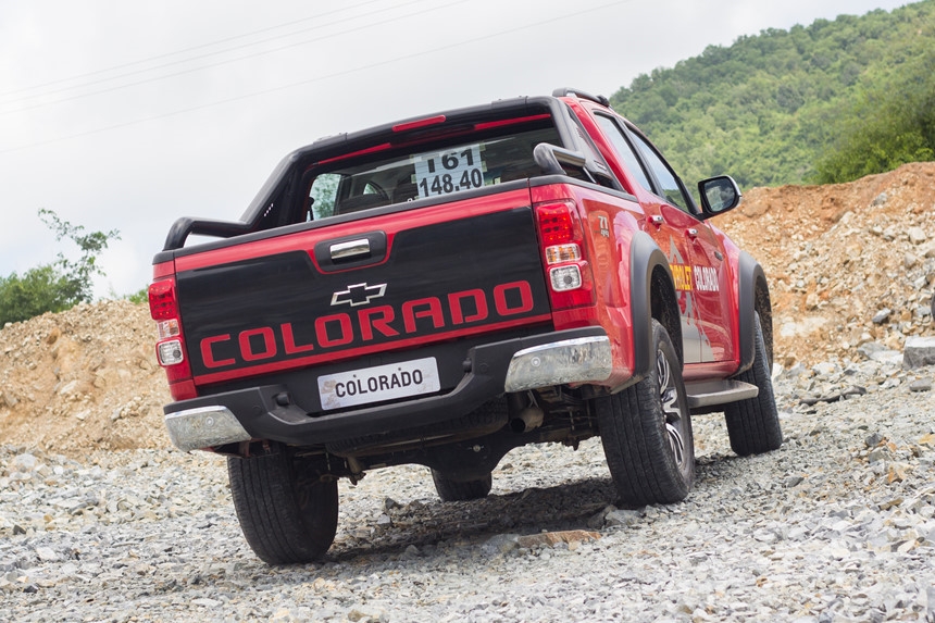 Danh gia Chevrolet Colorado 2017 gia 839 trieu dong tai Viet Nam hinh anh 17