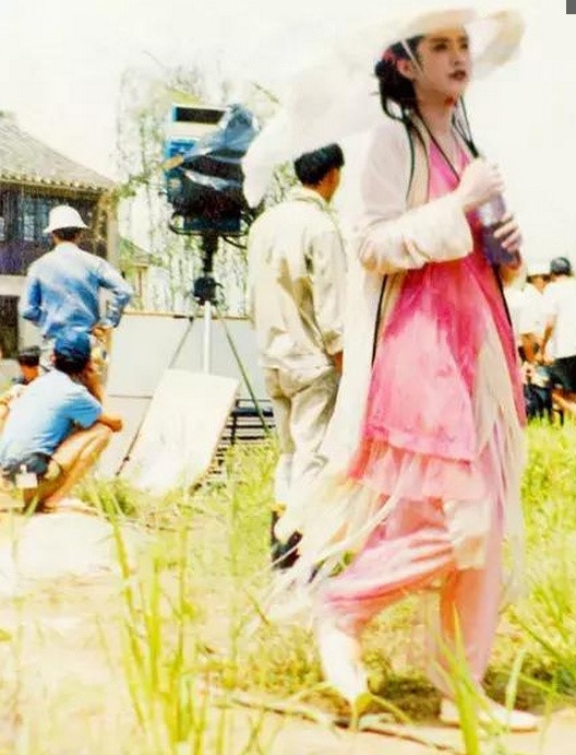 Hau truong hai huoc trong phim dien anh kinh dien Trung Quoc hinh anh 5