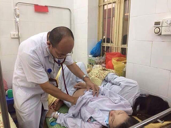 me bau hiem muon lo “sot vo” khi vua chuyen phoi da mac sot xuat huyet - 2