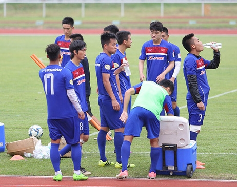 Tính từ trận gặp Indonesia cho đến bán kết, U22 Việt Nam sẽ phải đá với mật độ 3 trận/4 ngày, nêu khâu thể lực là rất quan trọng