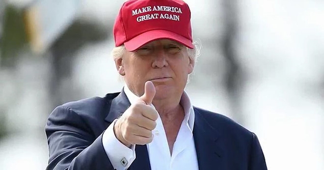7 thang tai nhiem, TT Trump tung quang cao tai tranh cu dau tien hinh anh 1