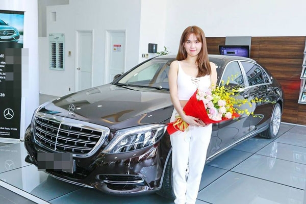 choi ngong ton tien ty, showbiz viet phai nga mu truoc ngoc trinh hinh anh 3