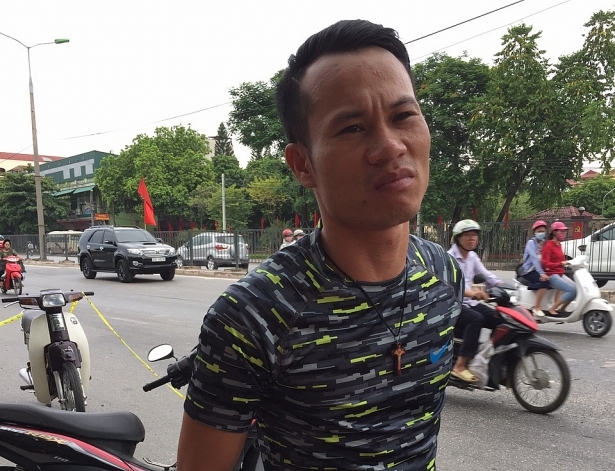 Hà Nội: Nam thanh niên bị bắt sau khi mua ‘kẹo’ ở đường Trần Duy Hưng