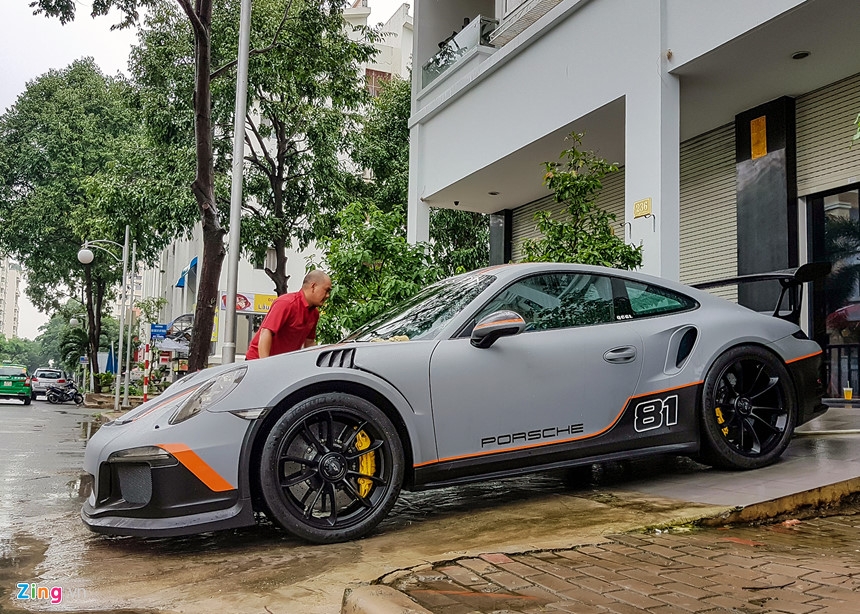 Quoc Cuong Gia Lai do Porsche 911 GT3 goi nho Car Passion hinh anh 4