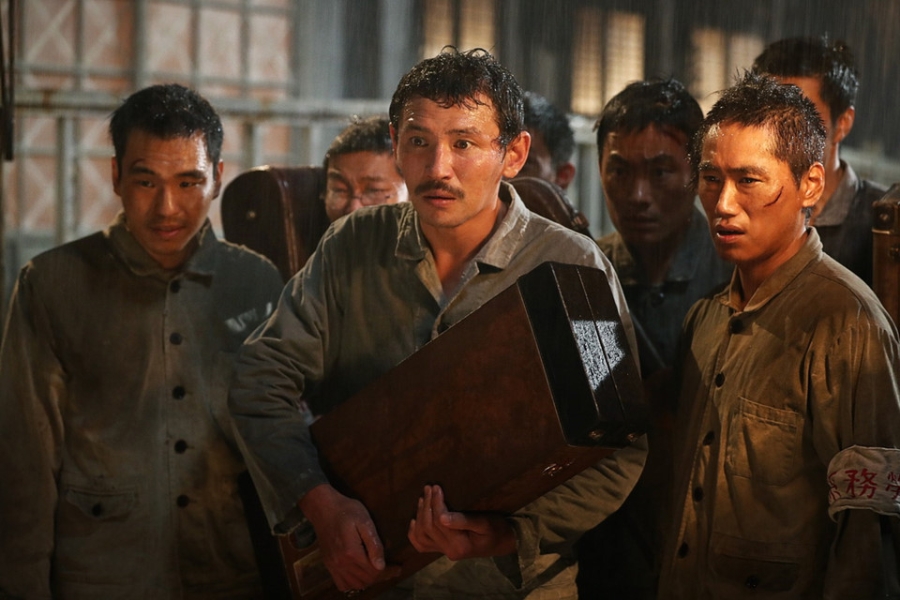 Song Joong-ki, So Ji-sub va dan sao hung hau cua ‘Dao dia nguc’ hinh anh 3