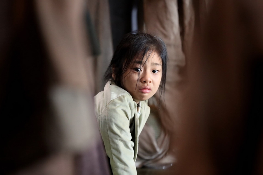 Song Joong-ki, So Ji-sub va dan sao hung hau cua ‘Dao dia nguc’ hinh anh 5