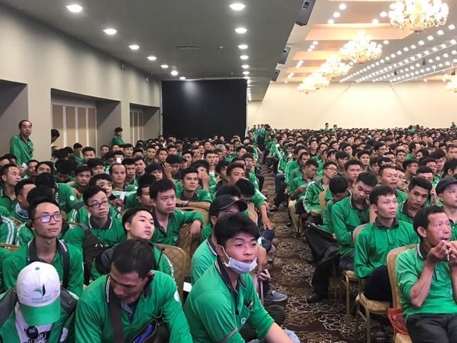 Tai xe GrabBike keu goi tat ung dung de phan doi hang tang chiet khau hinh anh 4