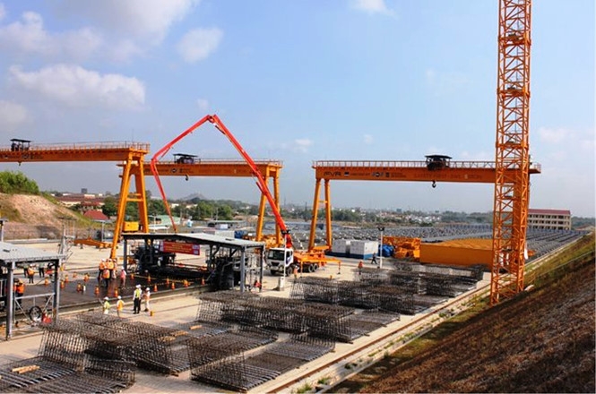 Cận cảnh công trình metro “nợ như chúa chổm” - 3