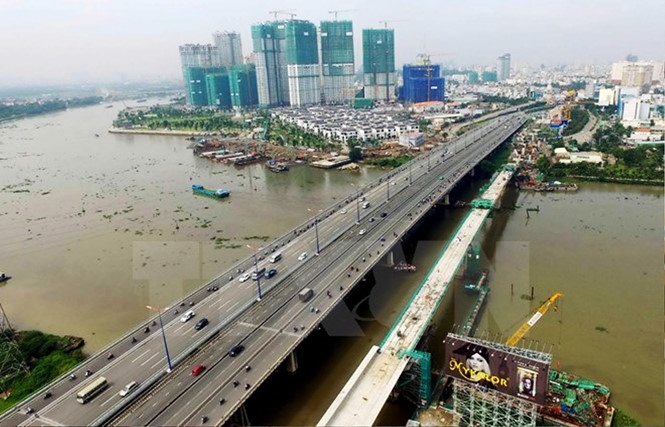 Cận cảnh công trình metro “nợ như chúa chổm” - 7