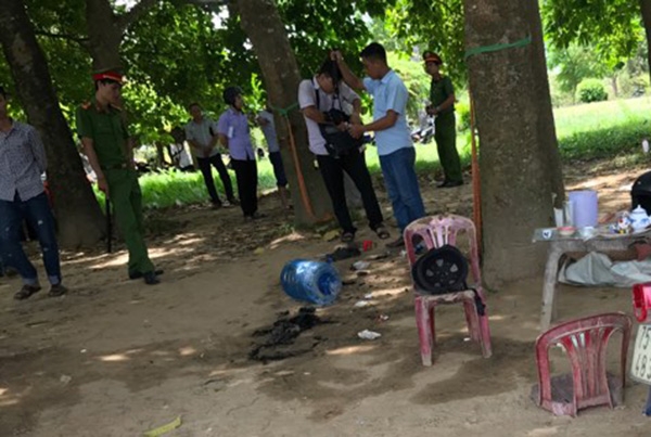 hue: nam thanh nien boc chay du doi lao xuong song tu vong hinh anh 1