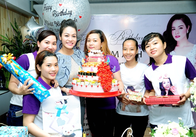 nhat-kim-anh-be-con-trai-nghen-ngao-trong-ngay-sinh-nhat-7