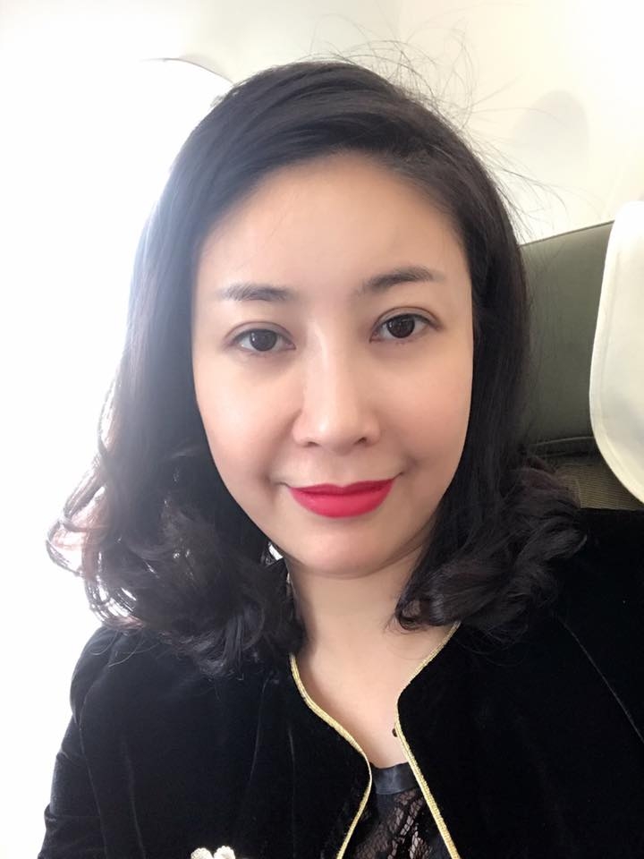 do sac hai hoa hau 3 con tre nhu gai tuoi 20 noi tieng showbiz viet hinh anh 9