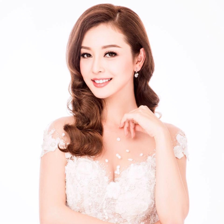 do sac hai hoa hau 3 con tre nhu gai tuoi 20 noi tieng showbiz viet hinh anh 14