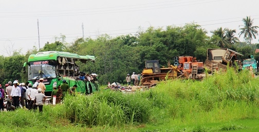 tai nan 5 nguoi chet: nan nhan nho lai khoanh khac vang ra khoi xe hinh anh 3