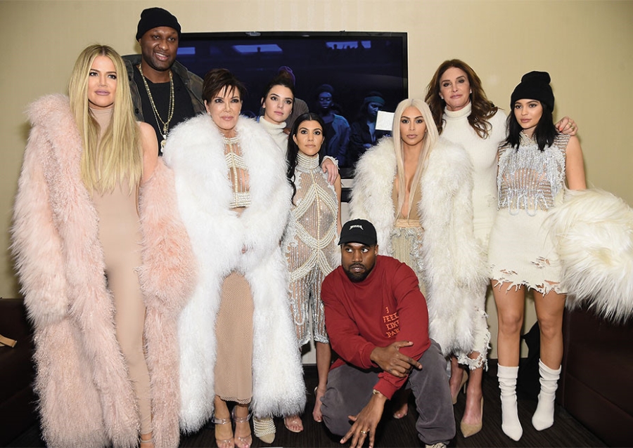 Gia dinh Kim Kardashian: De che trieu USD bat dau tu cuon bang sex hinh anh 5