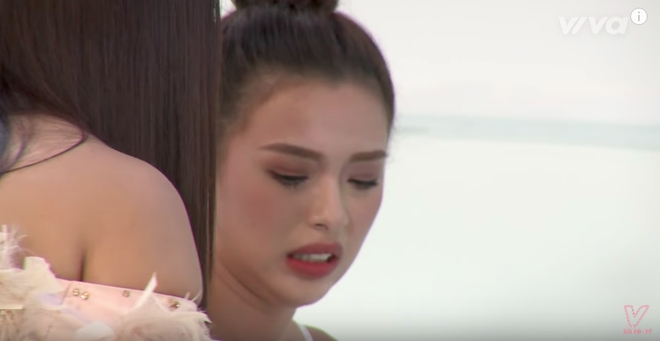 Gục ngã ngay lúc thi, Tú Hảo đội Lan Khuê bị loại trước Chung kết The Face? - Ảnh 6.