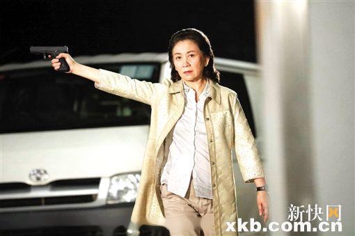 man-hon-luoi-trong-phim-tvb-gay-phan-cam-cho-khan-gia-6