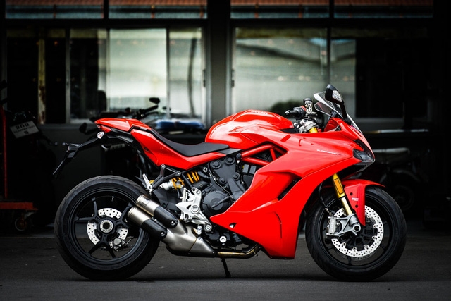 Mô tô thể thao Ducati SuperSport 2017 cập bến Đông Nam Á với giá 382 triệu Đồng - Ảnh 6.