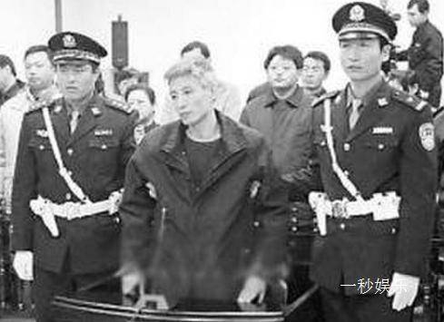 rung minh chuyen sao hoa ngu co quan he voi xa hoi den hinh anh 2