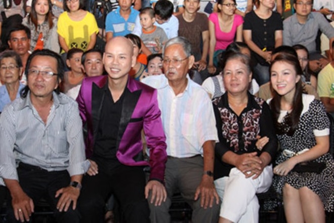 sao viet chia se noi buon khi hay tin bo phan dinh tung qua doi - 3