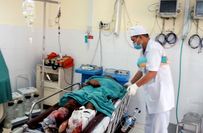 Vu no 6 nguoi chet: 'Gia dinh kho khan nen cua lay sat ban mua gao' hinh anh 1