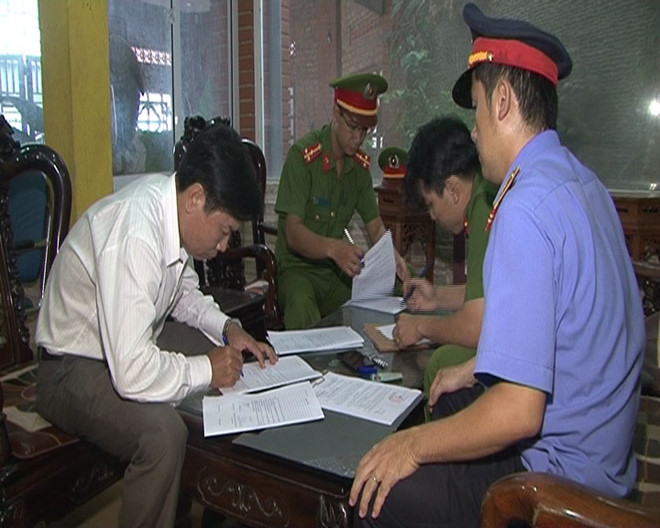 Bat nguyen giam doc thuoc Ban quan ly kinh te Chan May - Lang Co hinh anh 1