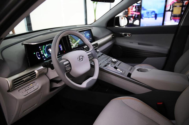 Hyundai ra mat mau SUV chay dien hoan toan moi hinh anh 2