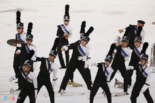 Khai mac SEA Games 29: Mua lon nhu trut nuoc len nghe si hinh anh 3