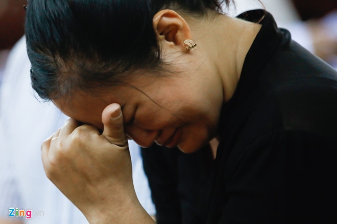'Chiec dien thoai co 900.000 dong ma lay mang con gai nguoi ta' hinh anh 1