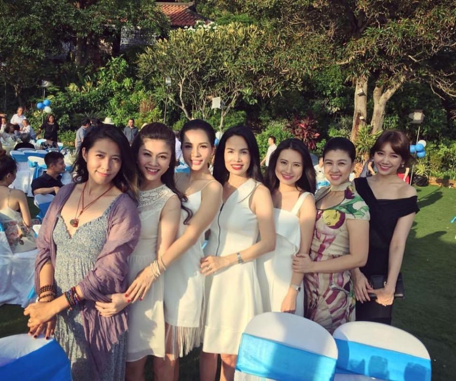 My Tam, Hari Won du dam cuoi cua dao dien Nguyen Tranh o Vung Tau hinh anh 5