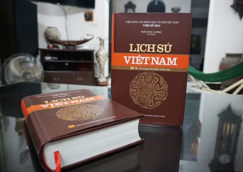 tong-chu-bien-bo-su-viet-nam-nhieu-khoang-trong-lich-su-van-chua-duoc-lap-1